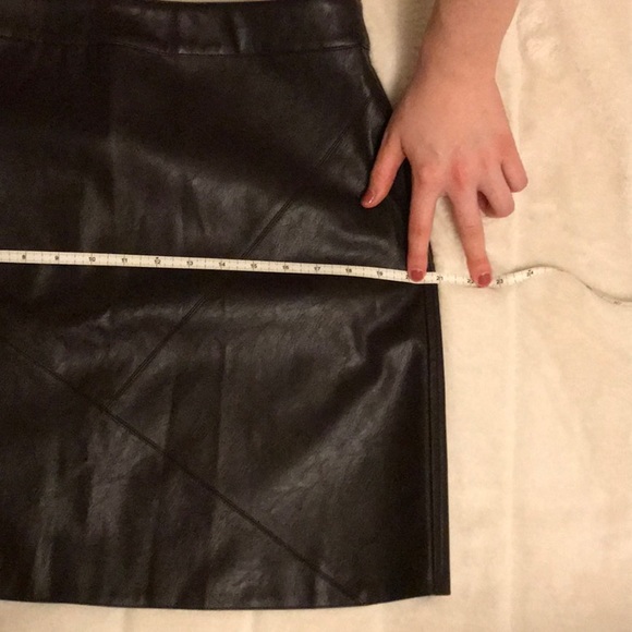 ANTHROPOLOGIE Hallie Faux Leather Mini Skirt - Picture 8 of 9